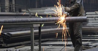 Цена на сварные работы в Серов - расчет стоимости сварных работ цена от 1230 руб.